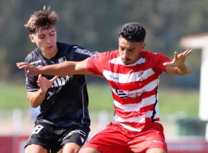 O Vitória de Guimarães B conquistou uma importante vitória fora de casa ao bater o São João de Ver por 2 a 0, neste domingo, em partida válida pela terceira rodada da Liga 3.