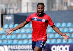 Trofense goleia Fafe por 5 a 1 e assume liderança do Grupo A.