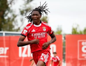 Benfica B busca empate milagroso com dois gols nos acréscimos e empata em 3 a 3 com o Torreense