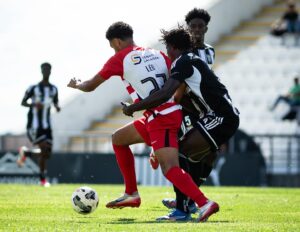 Amarante busca empate heroico, goleiro pega pênalti e segura 2 a 2 com o São João de Ver