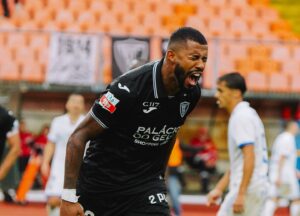 O Académico de Viseu voltou a vencer na Liga Portugal 2 após três jogos. Com um gol do atacante brasileiro André Clóvis já nos acréscimos