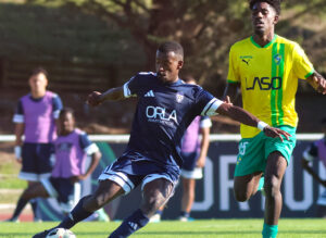 Mafra aproveita bolas paradas, vence o Amora por 2 a 0 e se consolida no G4