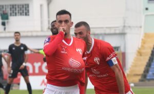 O Marco 09 venceu a Sanjoanense por 2 a 1, de virada, em um jogo emocionante decidido nos minutos finais.