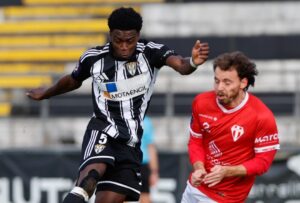 O Amarante venceu o Marco 09 por 3 a 2, em um jogo emocionante no Estádio Municipal de Amarante, pela 13ª rodada da Liga 3.