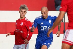 União de Santarém e Amora não saíram do zero no Campo Chã das Padeiras, em Santarém, pela 13ª rodada da Liga 3.