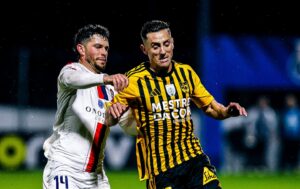 A Oliveirense superou o Lusitânia de Lourosa por 1 a 0 na tarde desta segunda-feira, com um gol solitário de Manga Foe-Ondoa no segundo tempo.