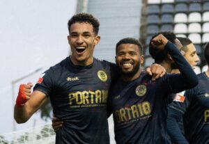 O União de Leiria venceu o Farense por 1 a 0 na tarde deste domingo, com um gol do atacante brasileiro Jair da Silva aos 25 minutos do segundo tempo.