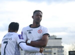 O Trofense derrotou a Sanjoanense por 4 a 2, em partida disputada neste sábado no Estádio Conde Dias Garcia, válida pela 16ª rodada da Liga 3.