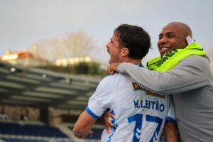 O Belenenses venceu o Amora por 3 a 1 na tarde deste domingo, com gols de David Rebelo, Jorge Teixeira e Diogo Leitão, enquanto o brasileiro Marlom Oliveira marcou para os visitantes.