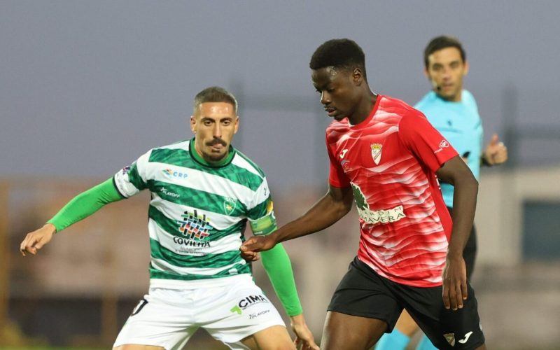 Em um confronto direto entre as duas últimas equipes do Grupo B da Liga 3, 1º Dezembro e Sporting de Covilhã empataram em 1 a 1
