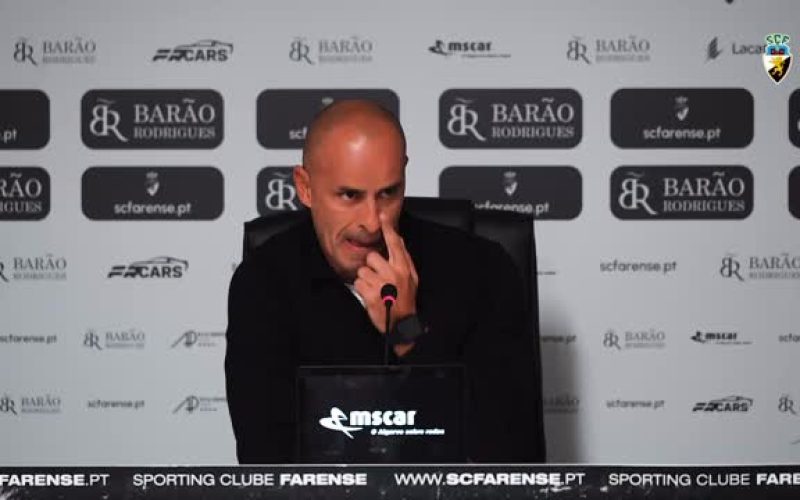 Jorge Silas deixou o comando do Farense e o anuncio será feito nas próximas horas