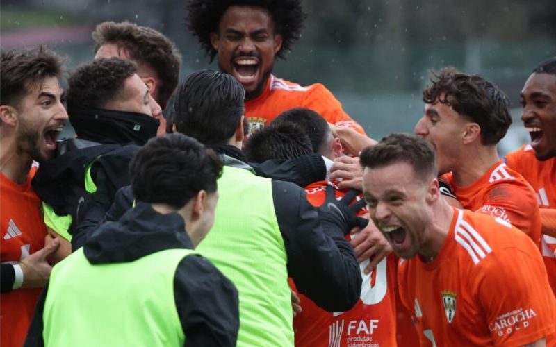 O Amarante conquistou uma vitória heróica por 3 a 2 sobre o Fafe na tarde deste domingo, com gols de João Filipe, Tiago Antunes e Arome Idache, enquanto Ká Semedo e o brasileiro Carlos Daniel marcaram para os visitantes.