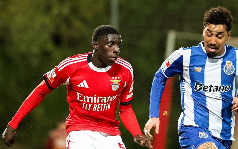 O Benfica B e o Porto B empataram por 1 a 1, em clássico disputado nesta segunda-feira no Benfica Campus, no Seixal, pela 17ª rodada da Liga Portugal 2