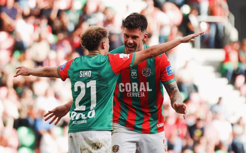 O Marítimo conquistou uma vitória incontestável por 2 a 0 sobre o Paços de Ferreira