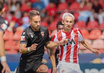 Em um jogo de duas caras, o Leixões venceu o Penafiel por 3 a 2 neste domingo, no Estádio do Mar, em uma partida eletrizante pela terceira rodada da Liga Portugal 2.