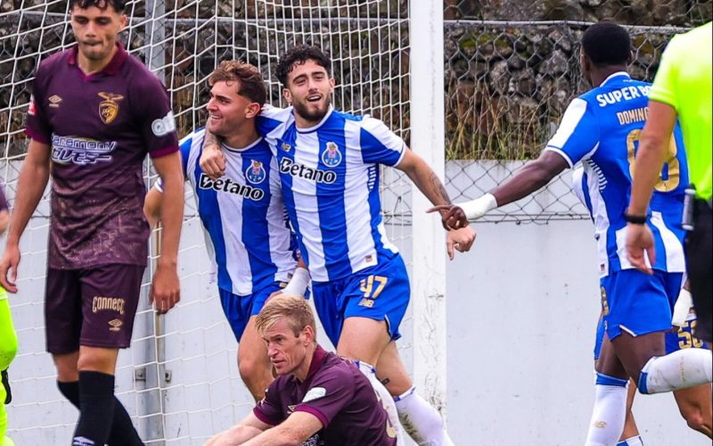 O Porto B conquistou sua segunda vitória consecutiva na Liga Portugal 2 ao bater o Portimonense por 1 a 0, em partida disputada no Estádio Luís Filipe Menezes.