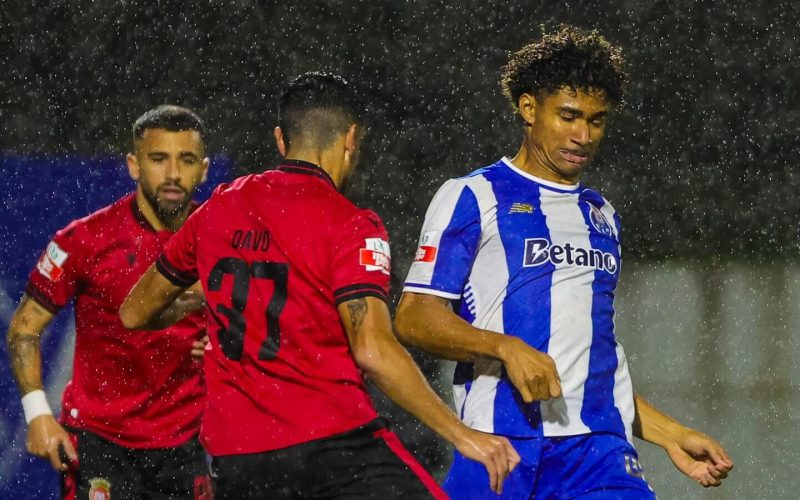 O Porto B conquistou sua segunda vitória consecutiva na Liga Portugal 2 ao derrotar o Penafiel por 1 a 0, no Estádio Luís Filipe Menezes, em jogo válido pela 14ª rodada
