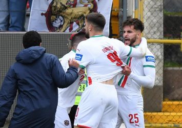 Marítimo vira sobre Chaves por 3 a 2 nos acréscimos pela 17ª rodada da Segunda Liga