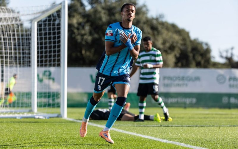 O Vizela surpreendeu o Sporting B ao vencer por 1 a 0, em pleno Estádio Aurélio Pereira, pela 14ª rodada da Liga Portugal 2.