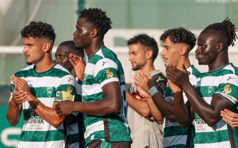 O Sporting de Covilhã, lanterna do Grupo B, conquistou uma vitória surpreendente ao bater o líder Caldas por 2 a 1.